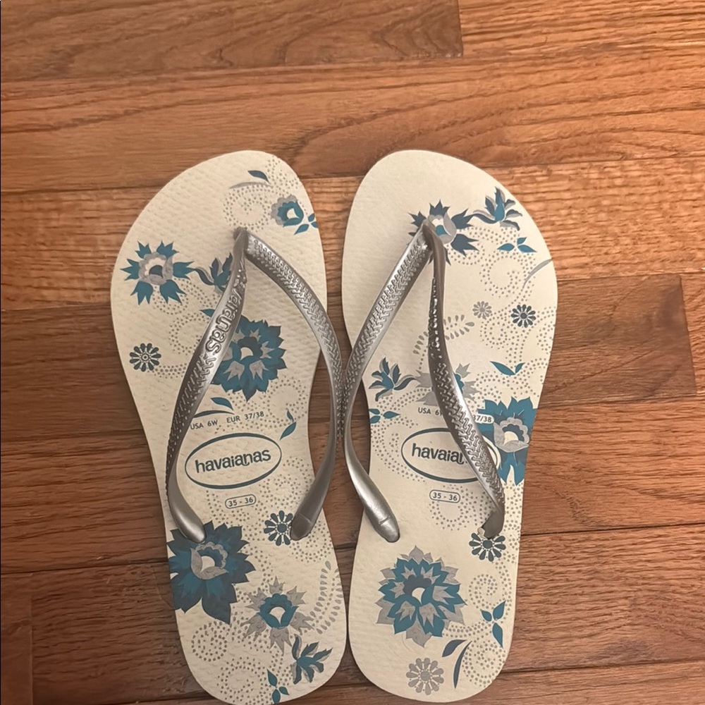 Havaianas Floral Flip Flops with Silver Straps